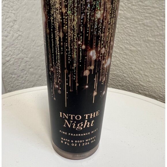 Bath & Body Works Into The Night Fine Fragrance Mist 8 Fl Oz Sparkling Scent Spr - Picture 1 of 6